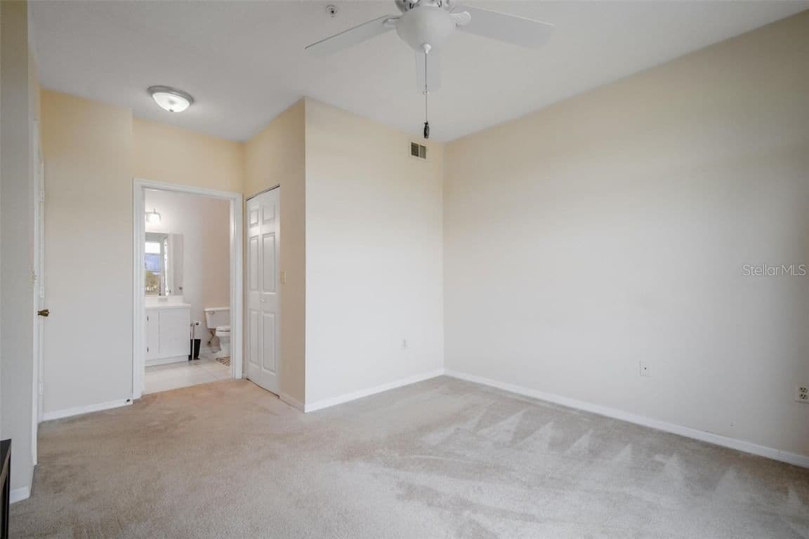Photo 5 of 11490 VILLA GRAND