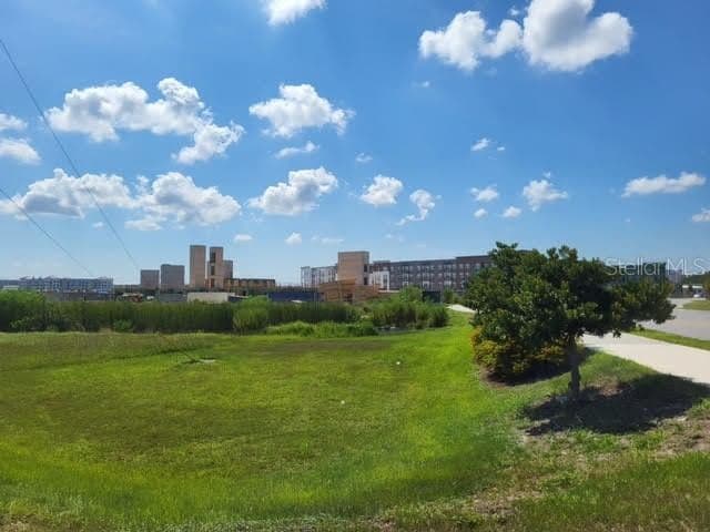 Photo 4 of S APOPKA VINELAND