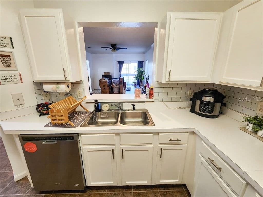 Photo 4 of 4865 CYPRESS WOODS