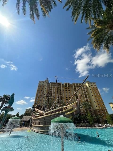 8101 RESORT VILLAGE