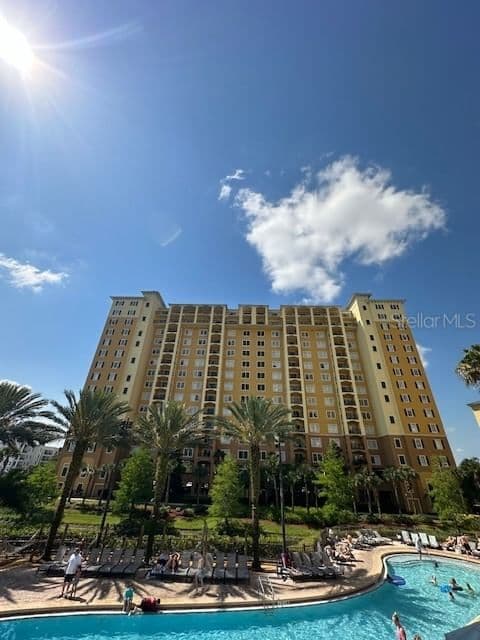 8101 RESORT VILLAGE