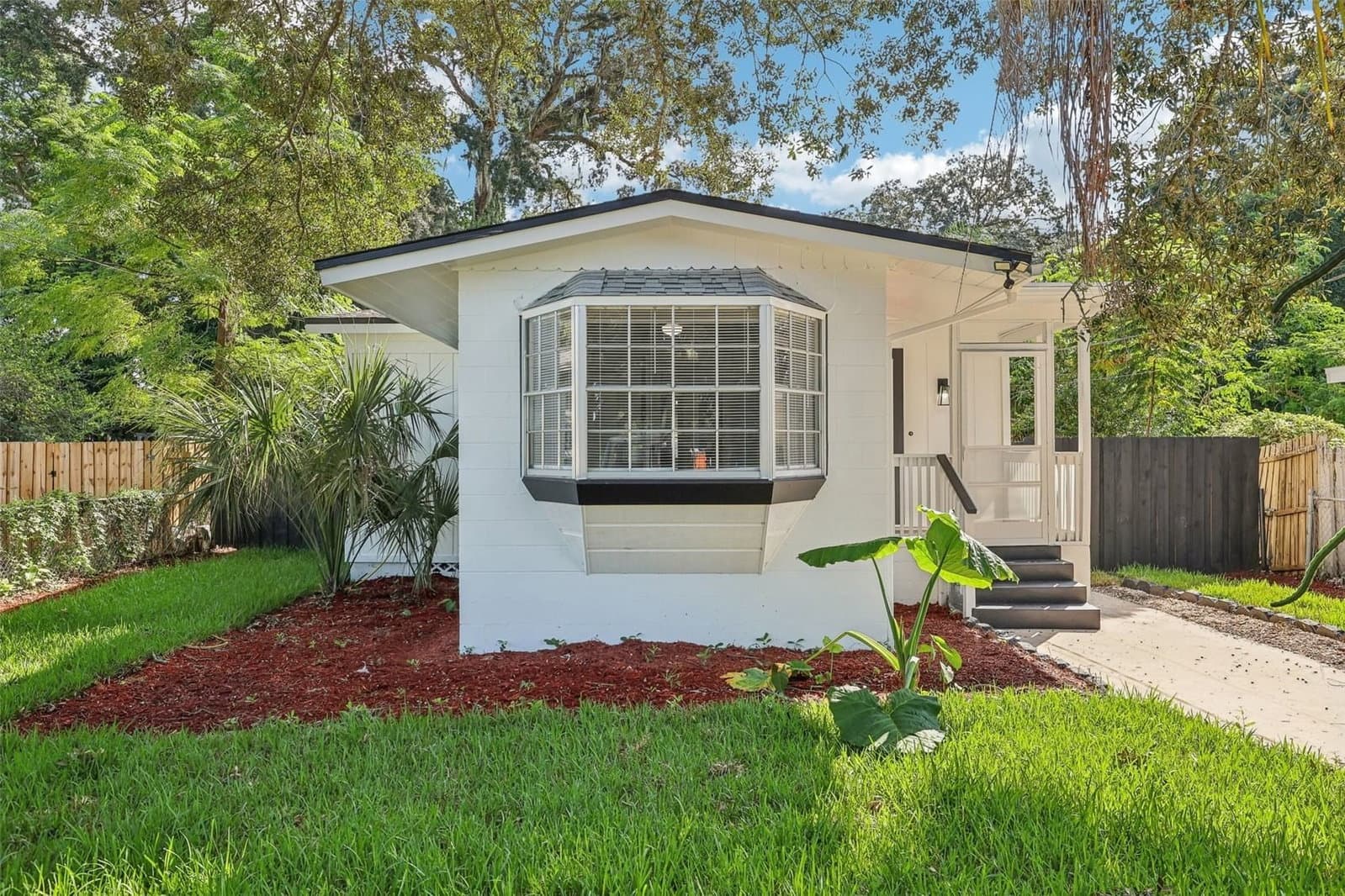 1815 LARKIN