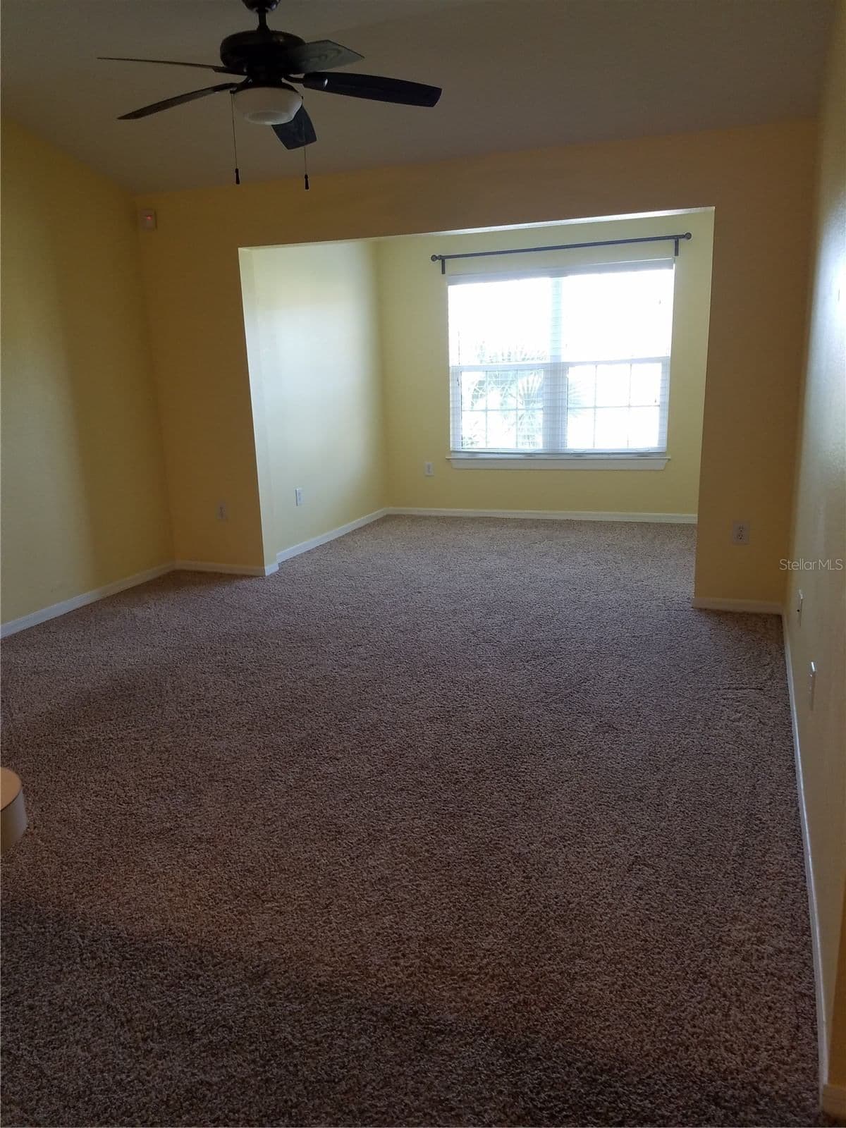 Photo 4 of 5455 VINELAND