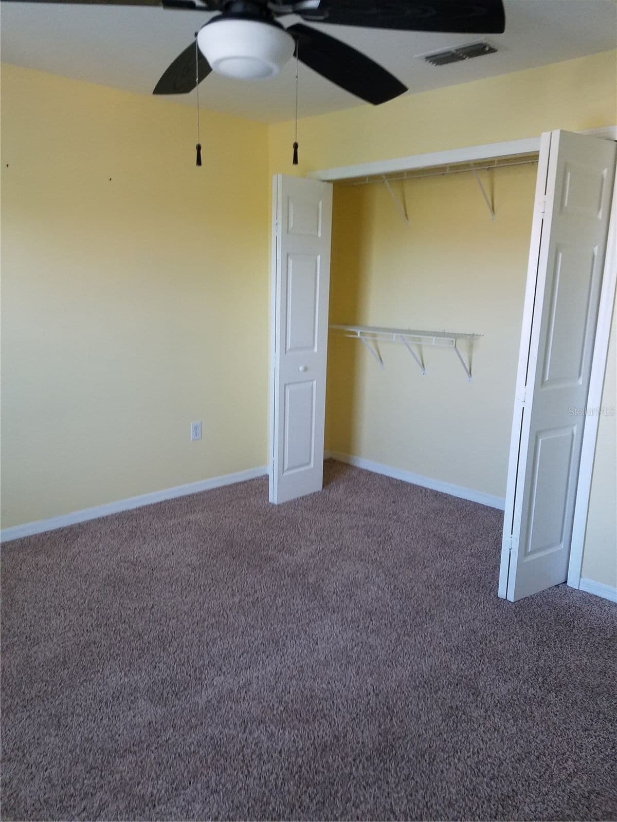 Photo 5 of 5455 VINELAND