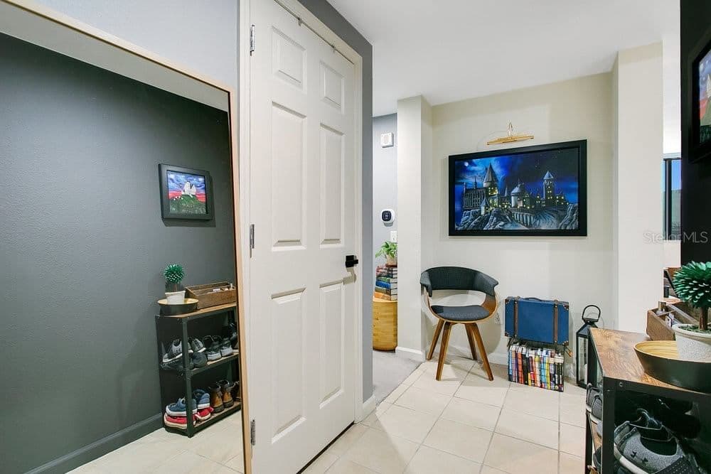 322 CENTRAL