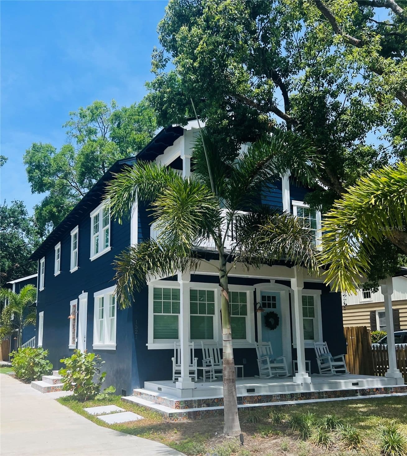 1521 HARWOOD