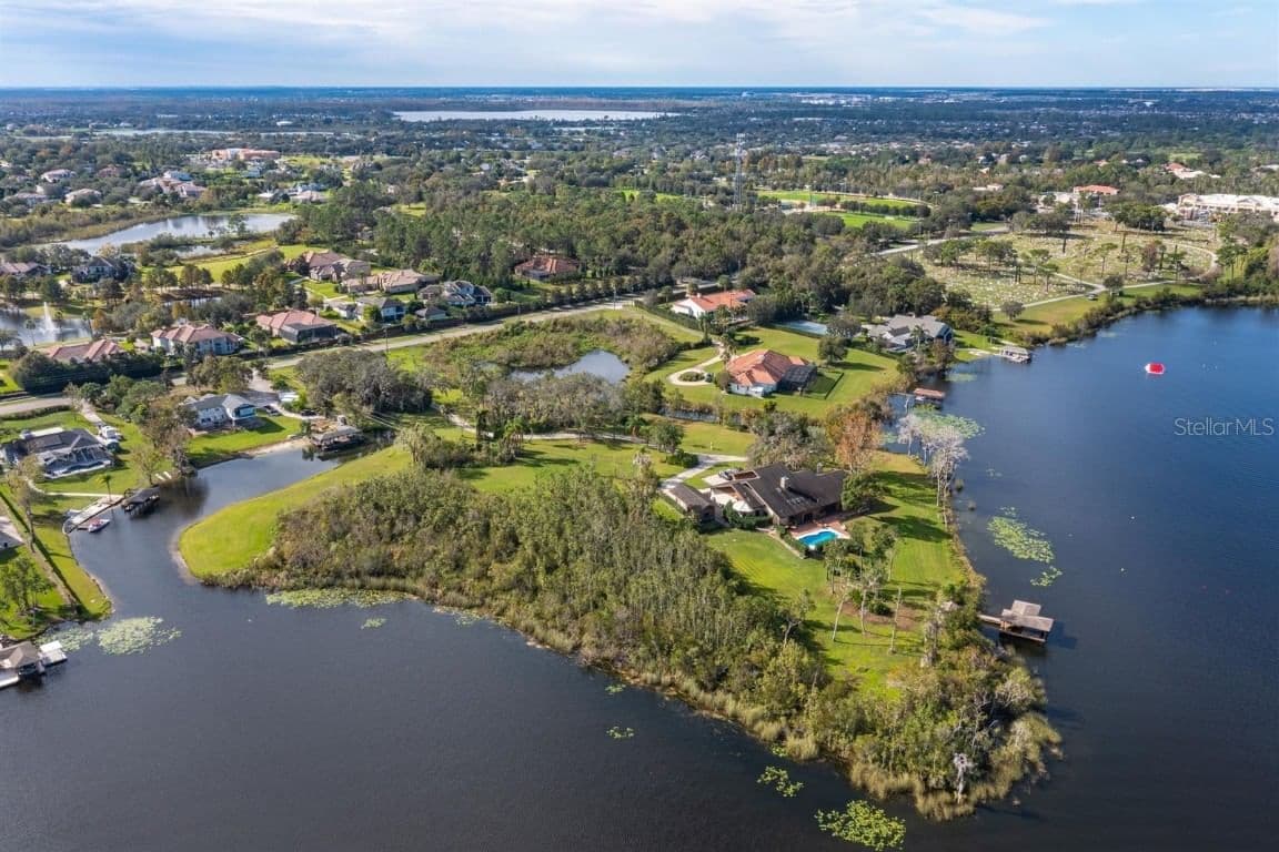 Photo 4 of 13377 LAKE BUTLER