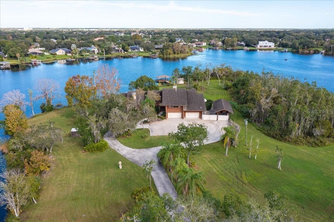 Photo 5 of 13377 LAKE BUTLER
