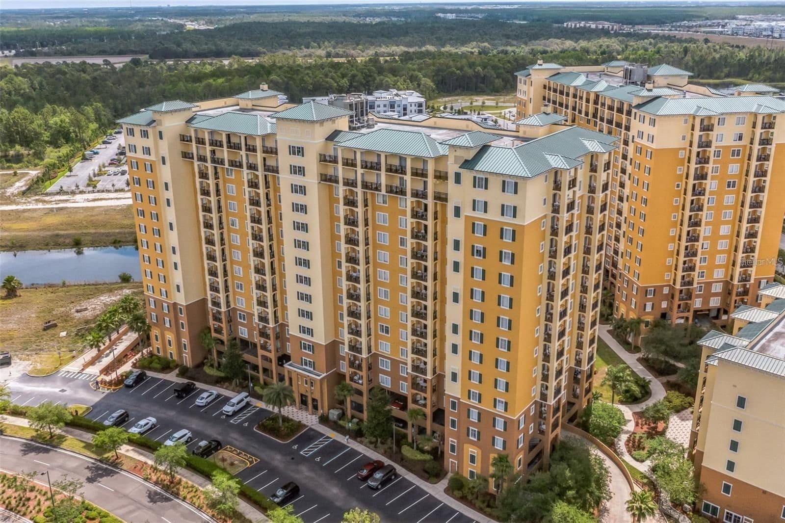 8101 RESORT VILLAGE