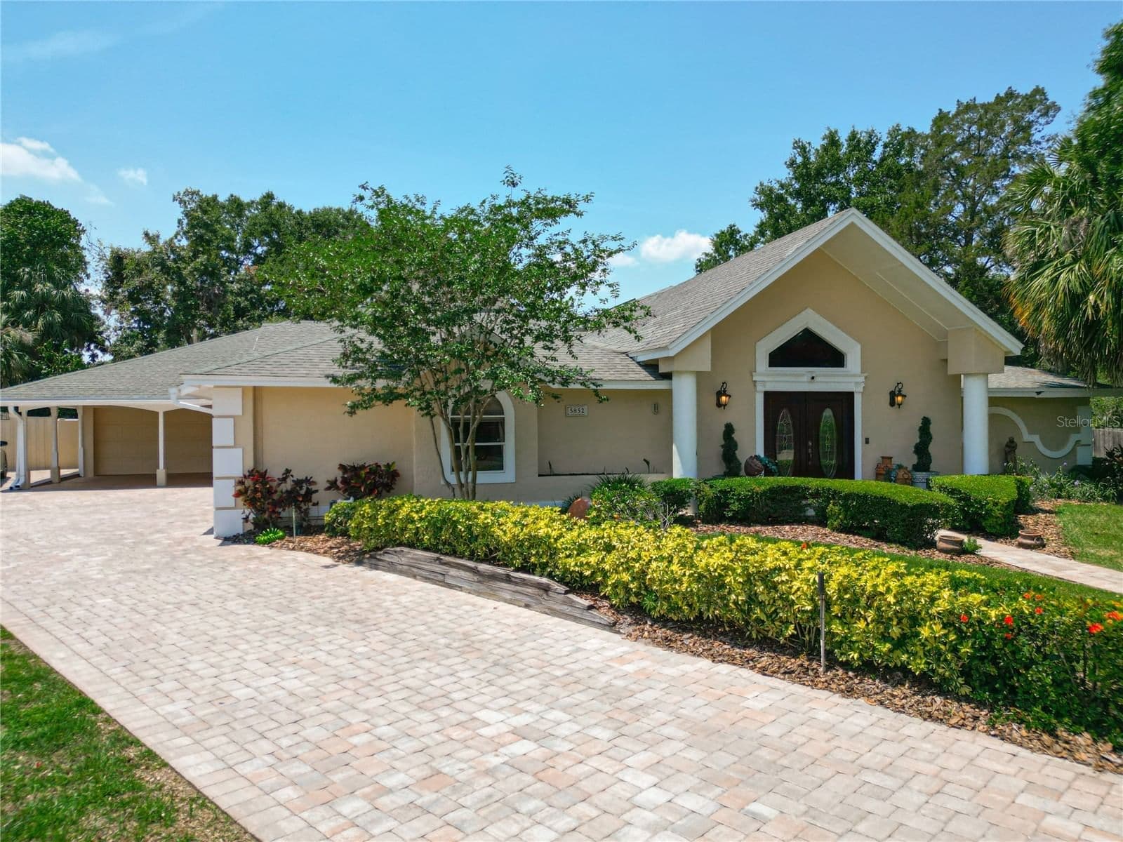 5852 MEDINAH