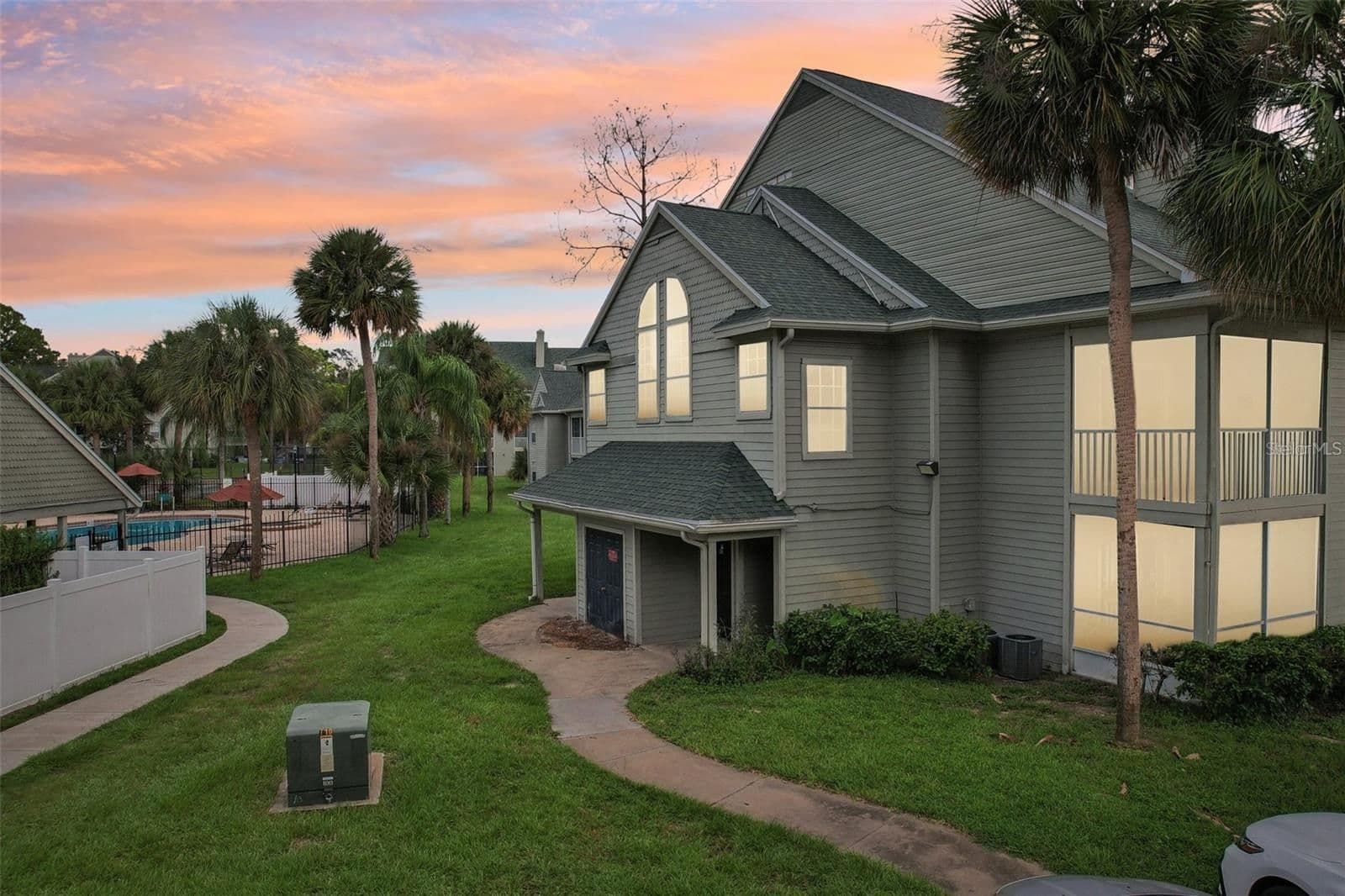 6088 WESTGATE