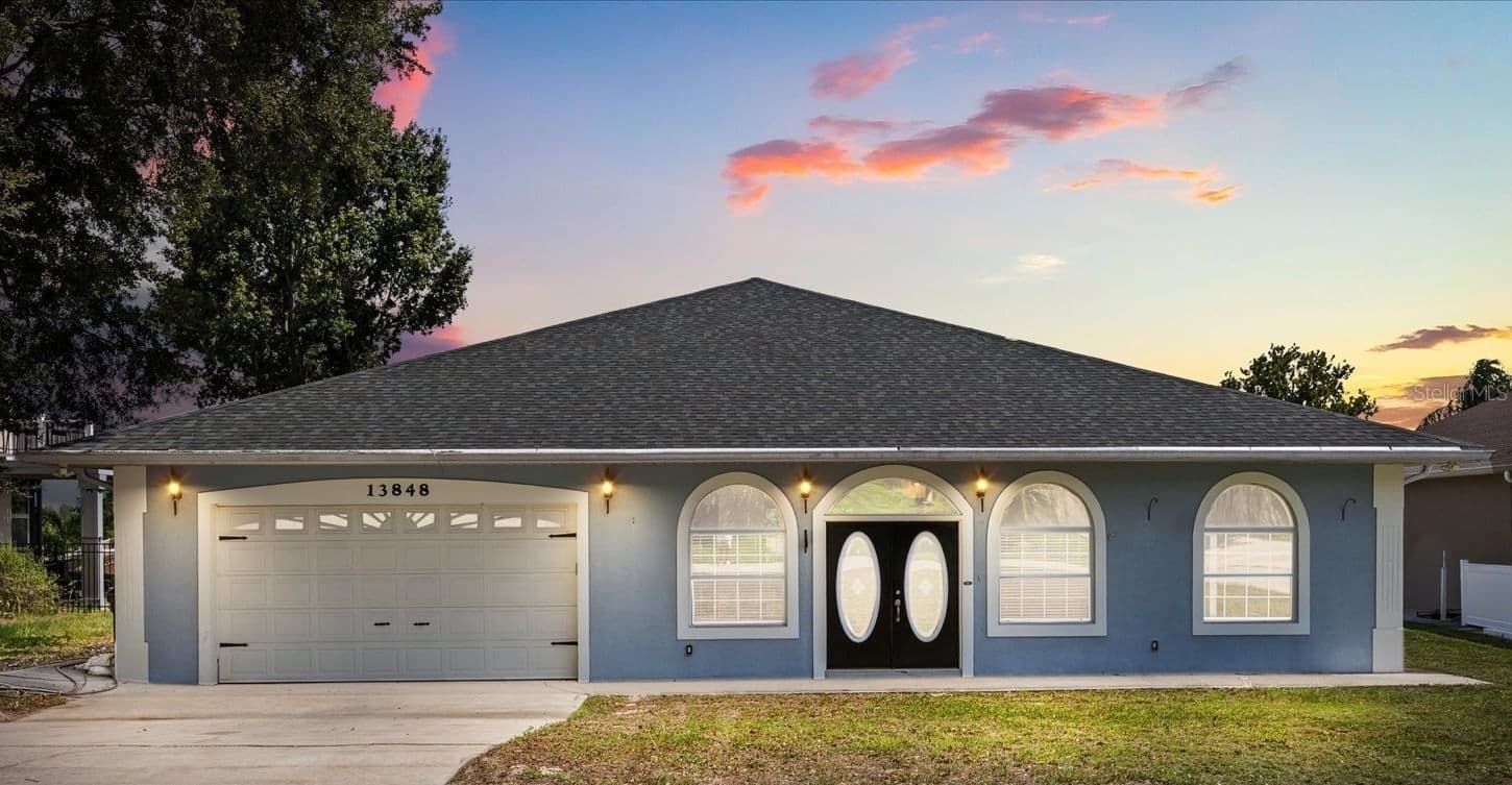 13848 VISTA DEL LAGO