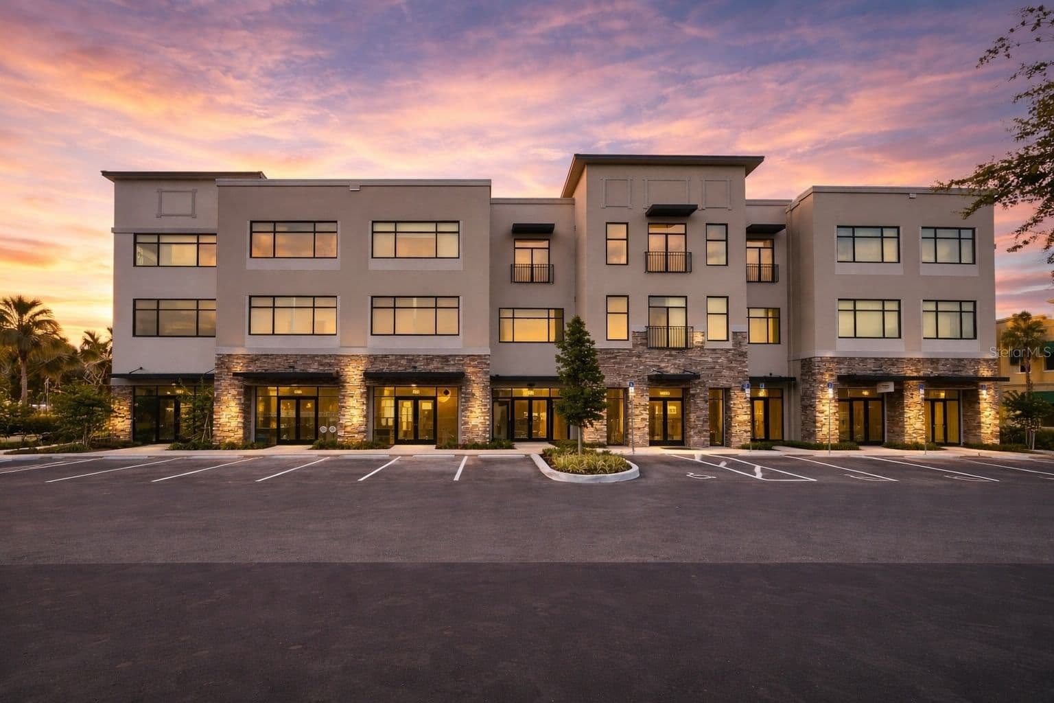 13564 VILLAGE PARK