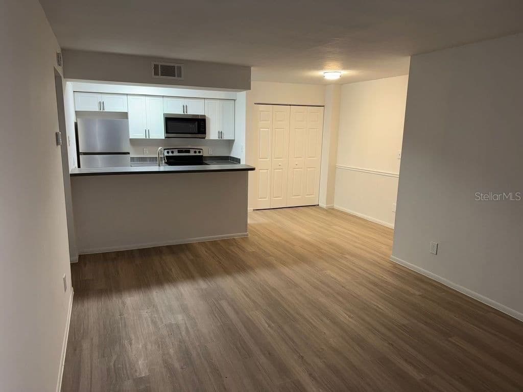 5313 SUMMERLIN