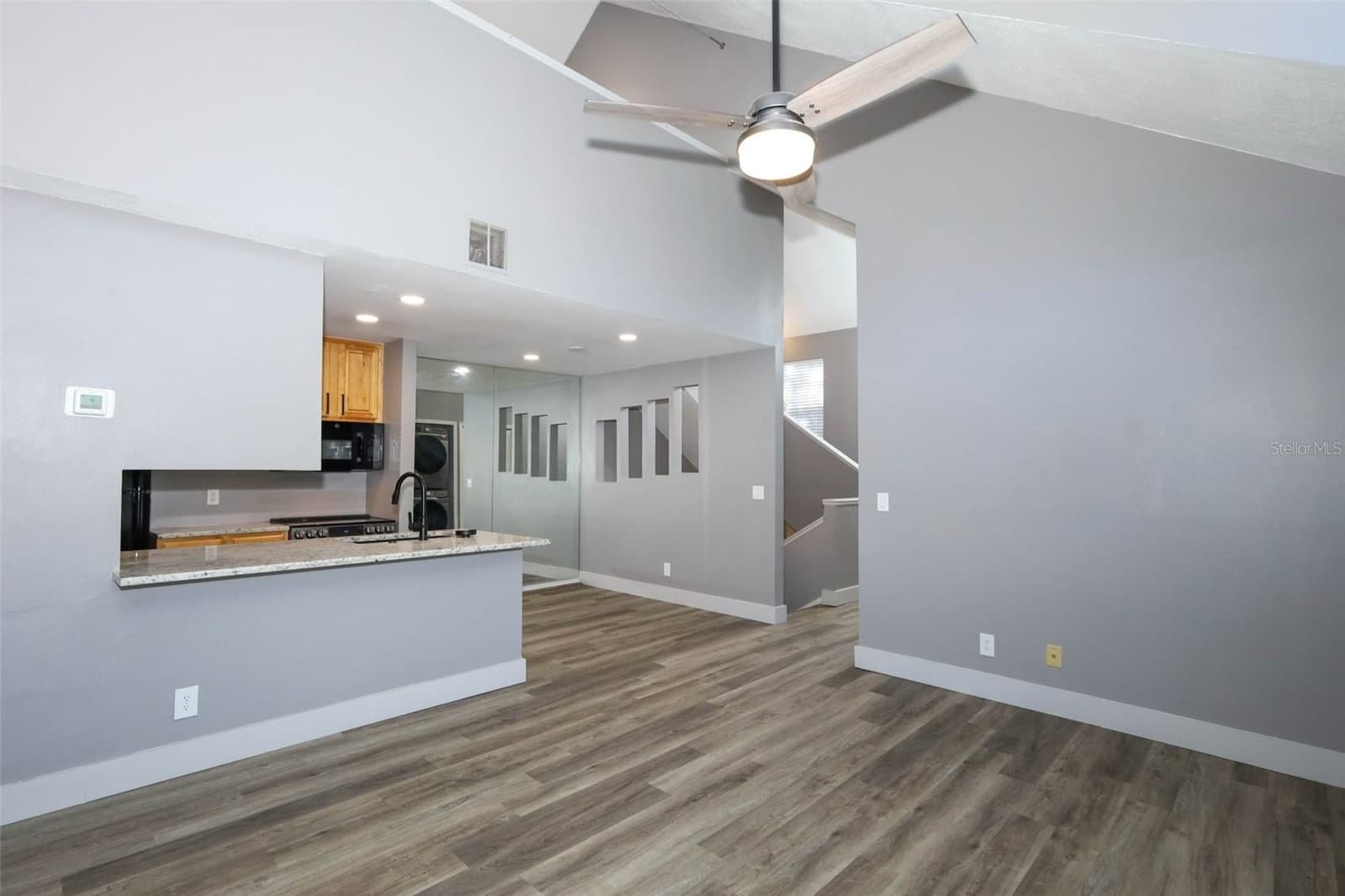 Photo 4 of 6070 WESTGATE
