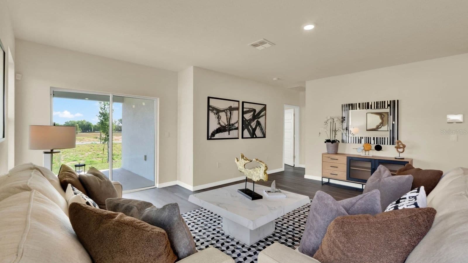 Photo 5 of 4415 BLACKWELL