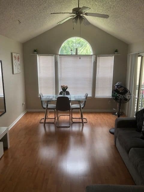 Photo 4 of 1025 HIAWASSEE