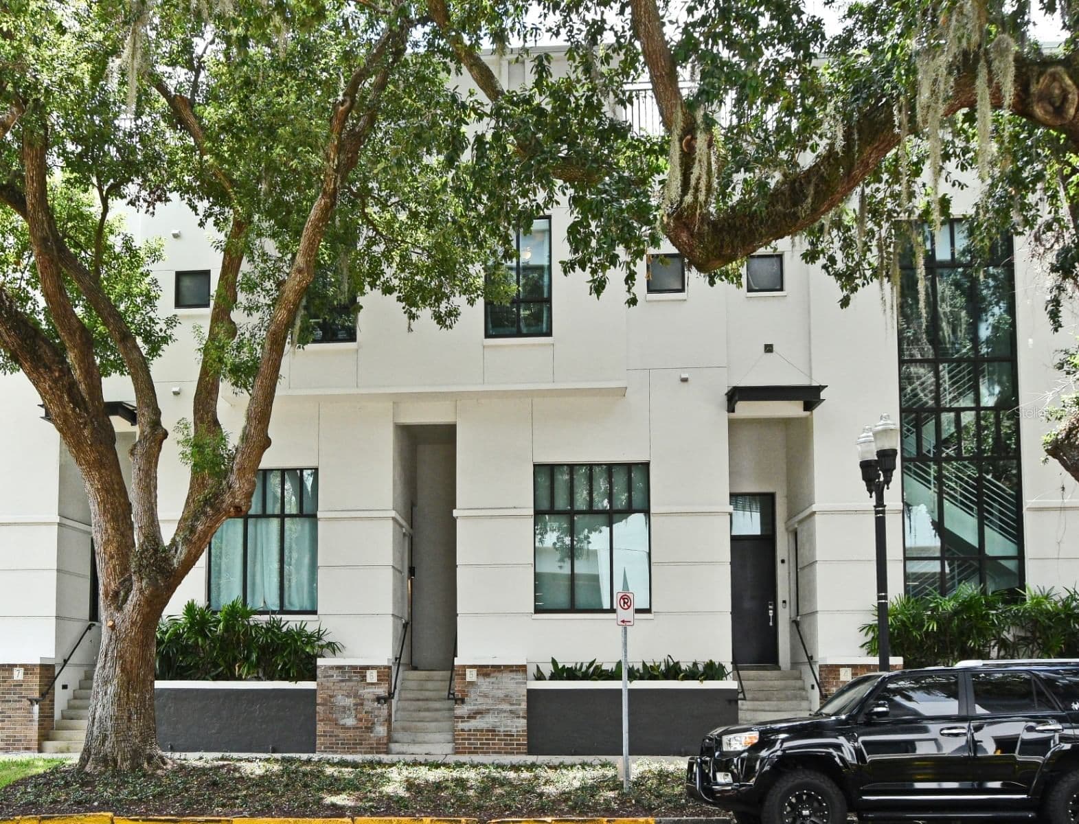 460 JACKSON