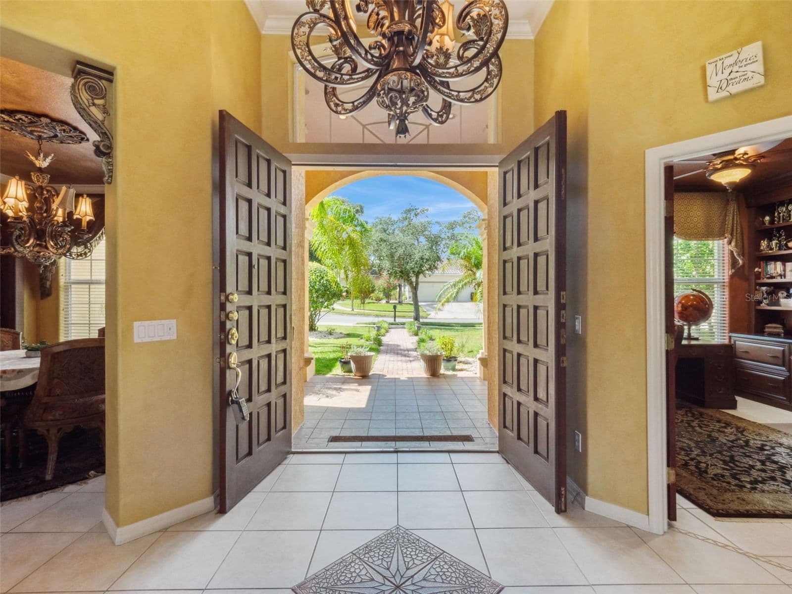 2237 BAESEL VIEW