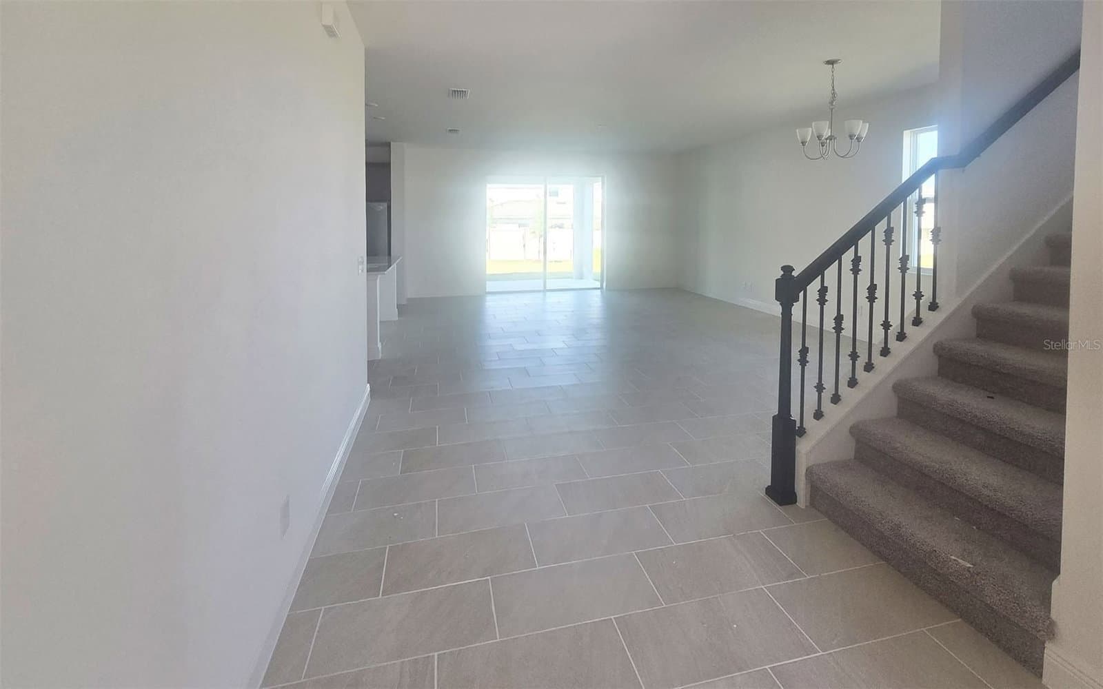 Photo 4 of 14574 CRESTAVISTA