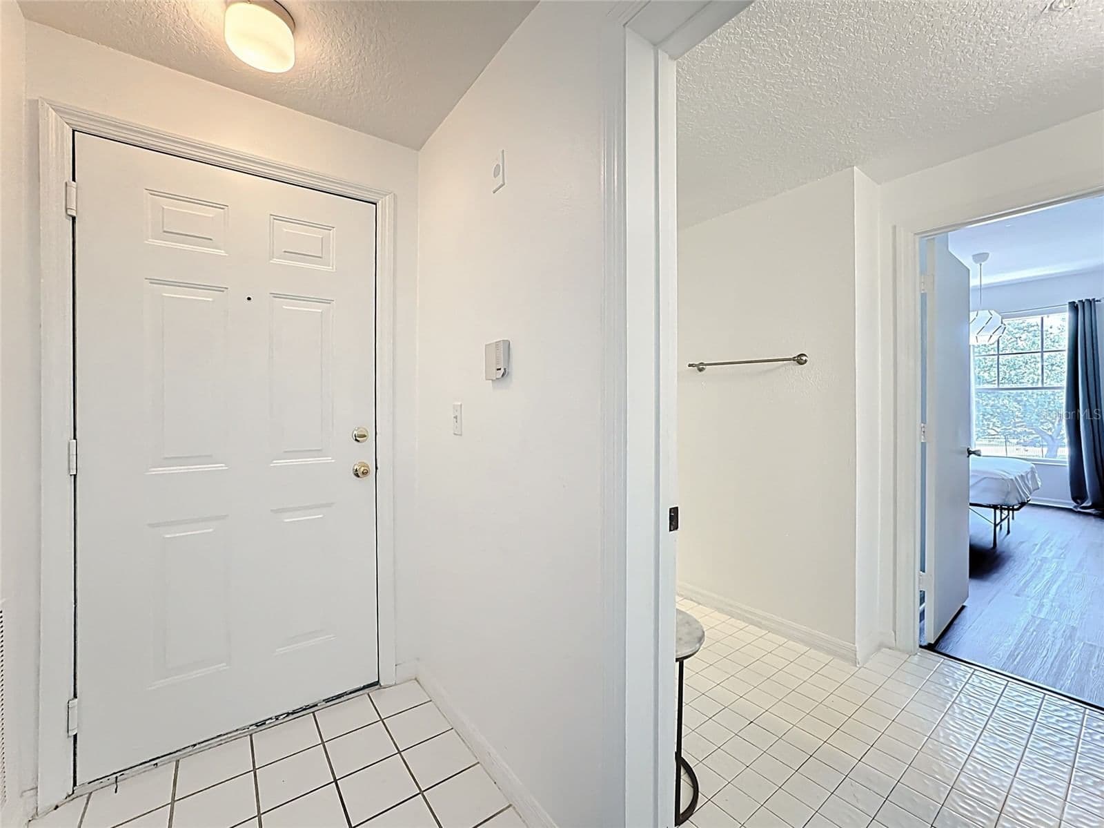 Photo 4 of 5548 METROWEST