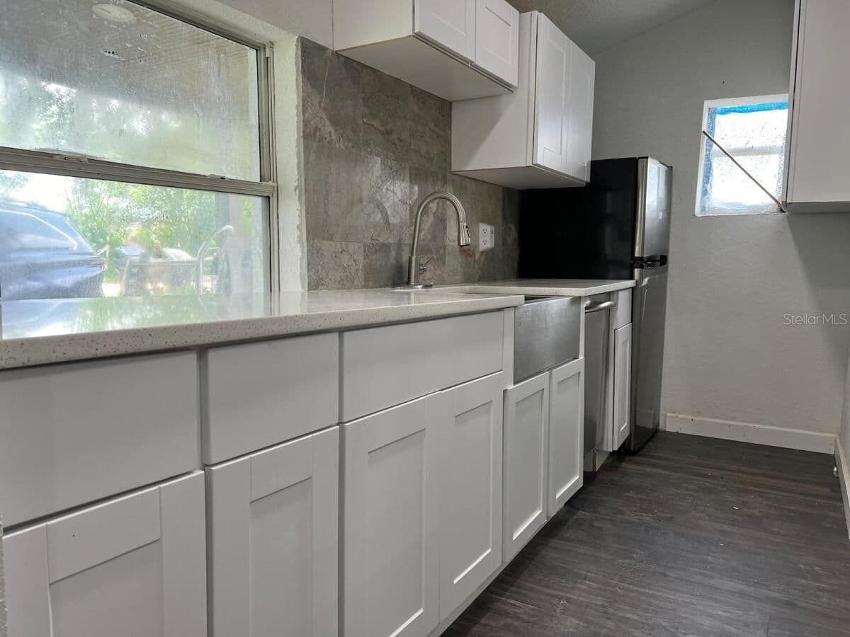 1526 LAKEWOOD