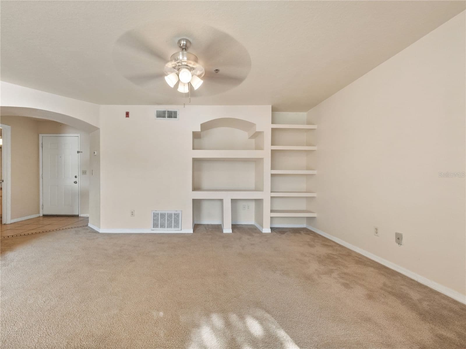 Photo 5 of 7210 WESTPOINTE