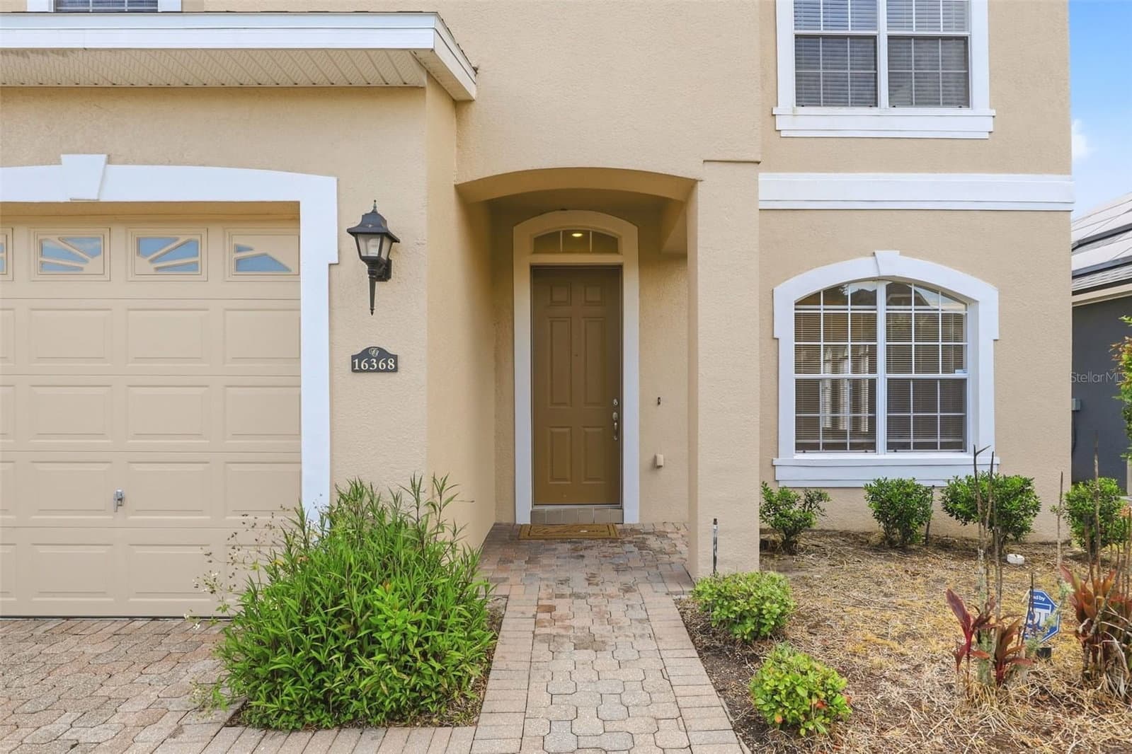 Photo 4 of 16368 TUDOR GROVE
