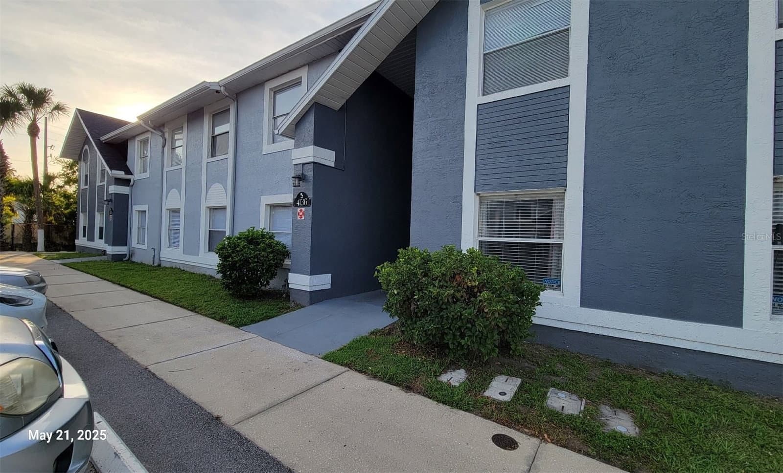 4136 PERSHING POINTE