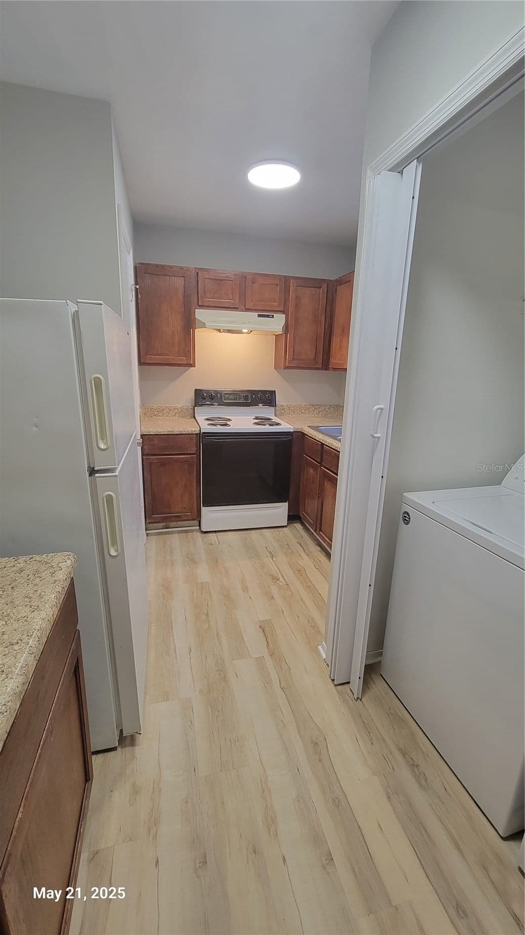 4136 PERSHING POINTE