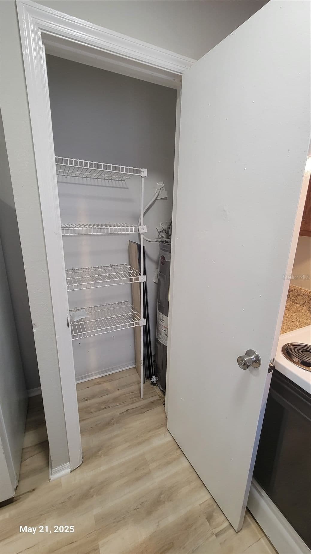 Photo 4 of 4136 PERSHING POINTE
