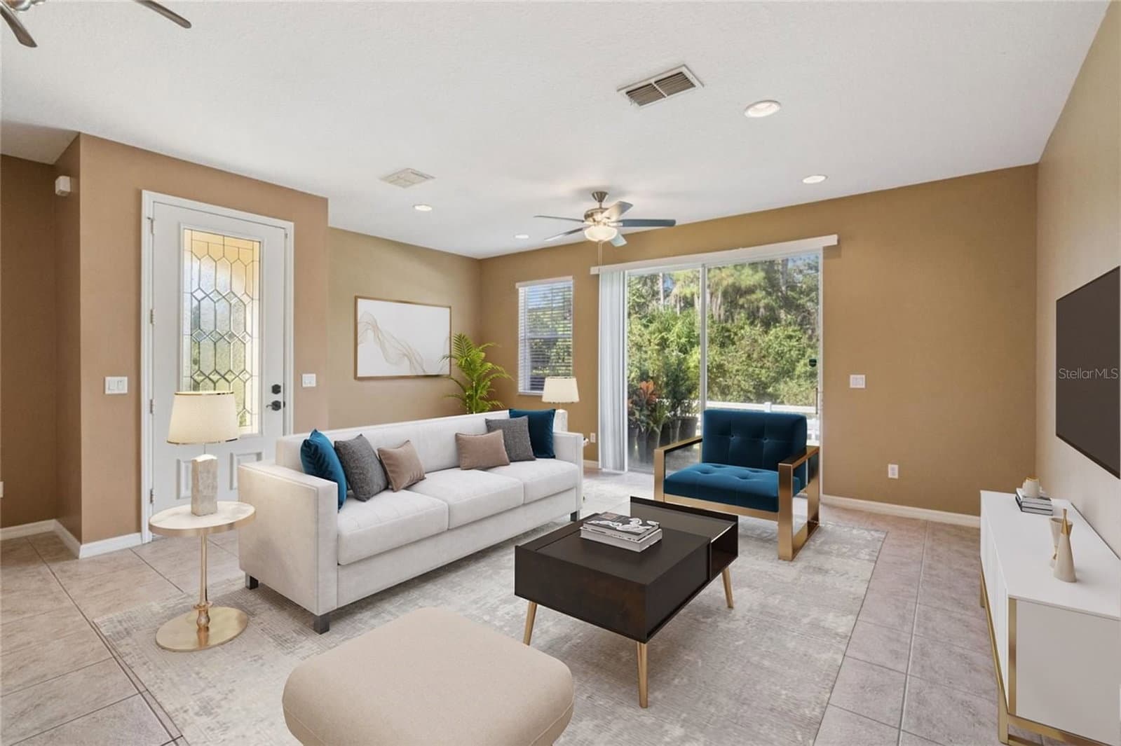Photo 4 of 10376 FALLSGROVE