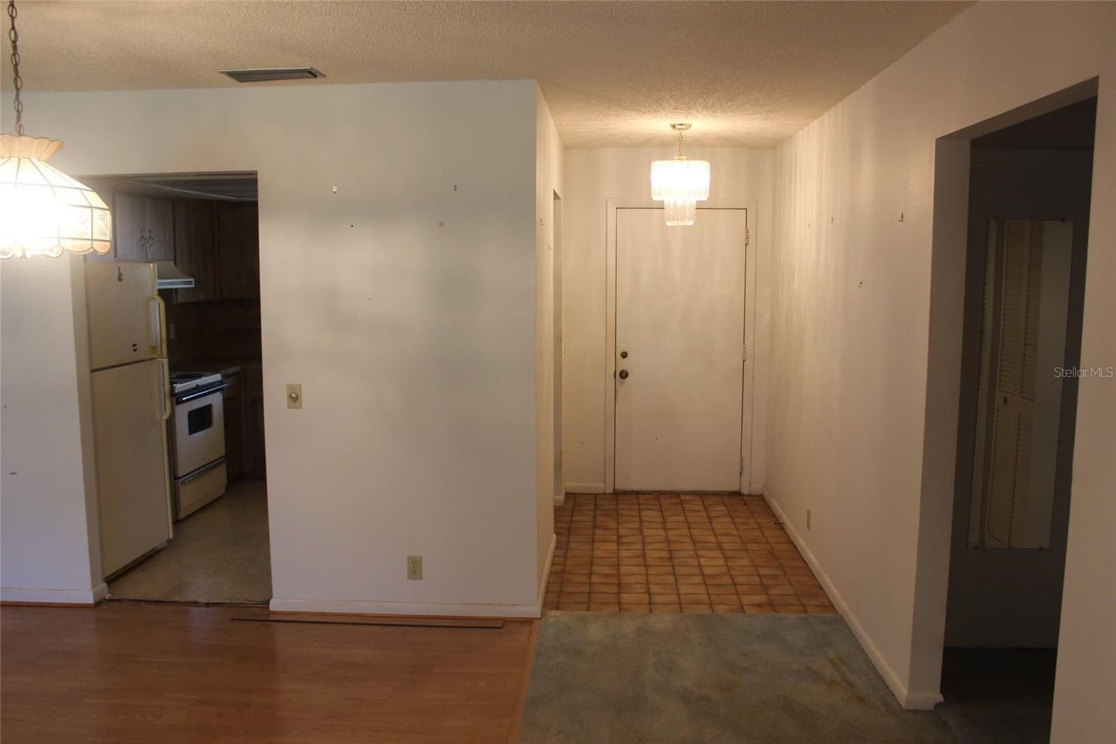 Photo 4 of 649 BROADMOOR