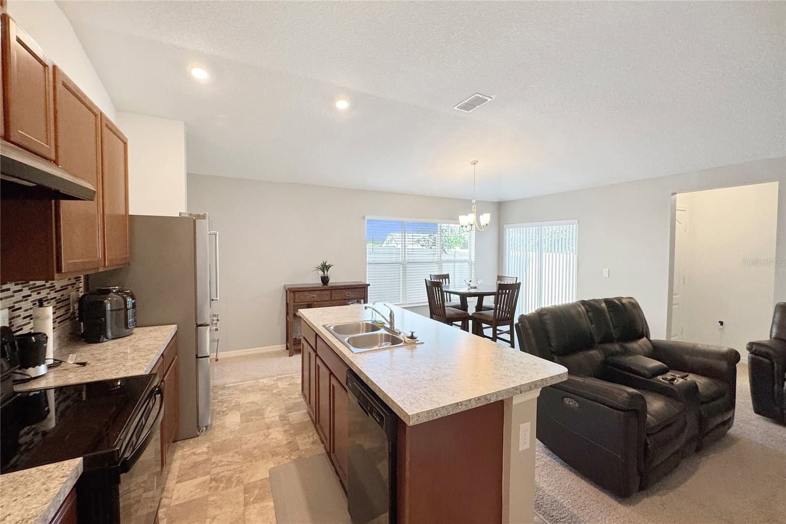 Photo 5 of 591 PRESERVE POINTE