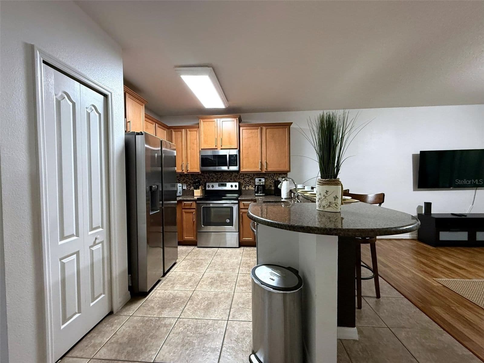 Photo 4 of 1056 CYPRESS POINTE