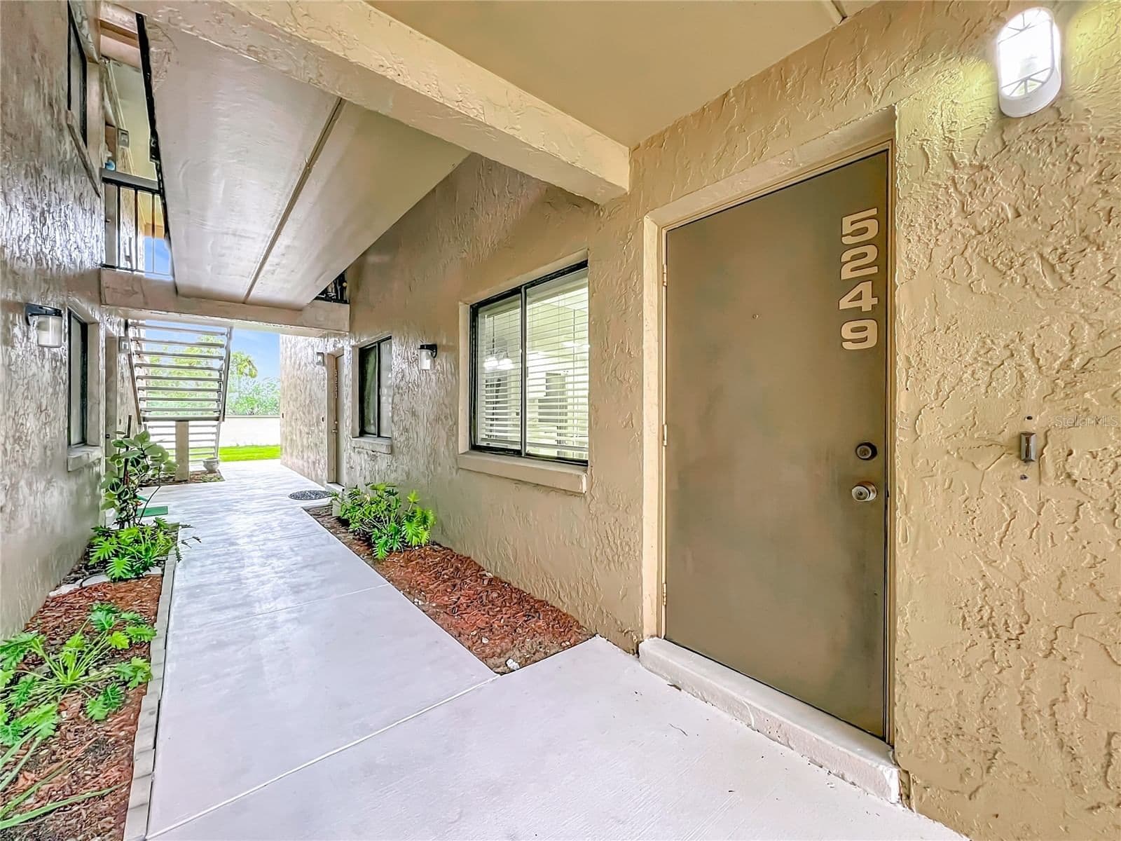 5249 VINELAND