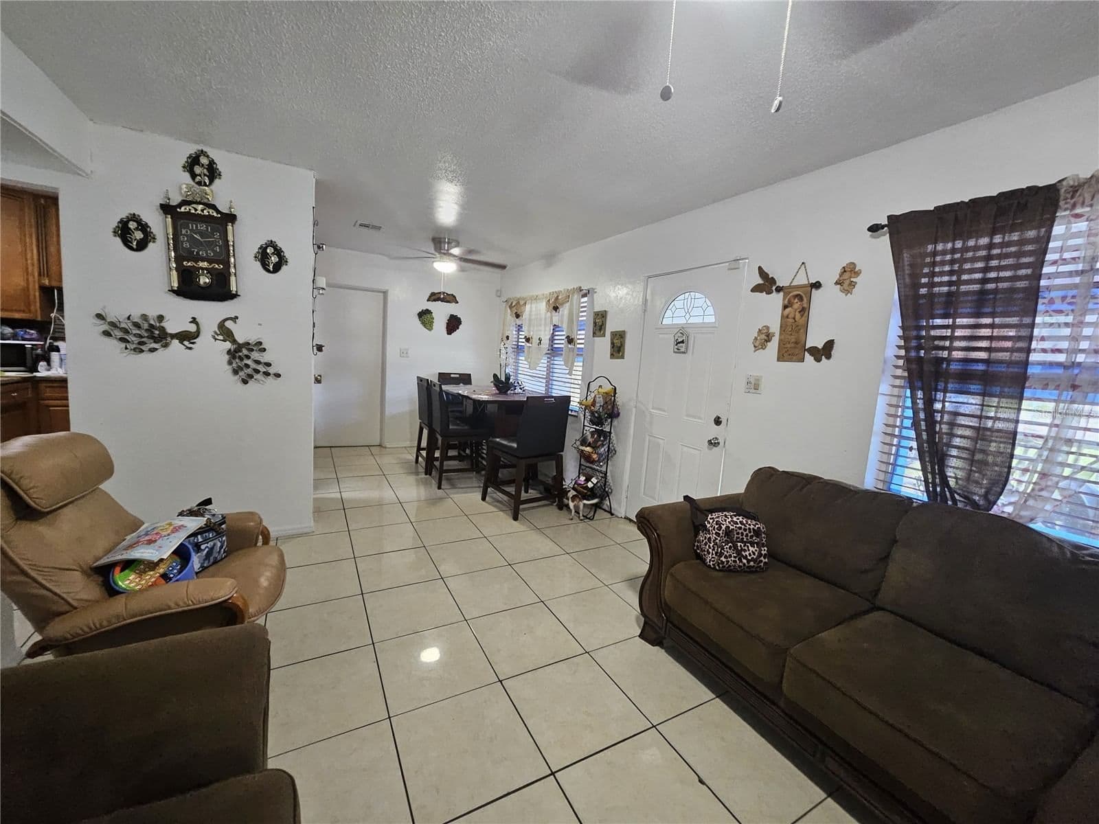 Photo 5 of 3902 CASTELL