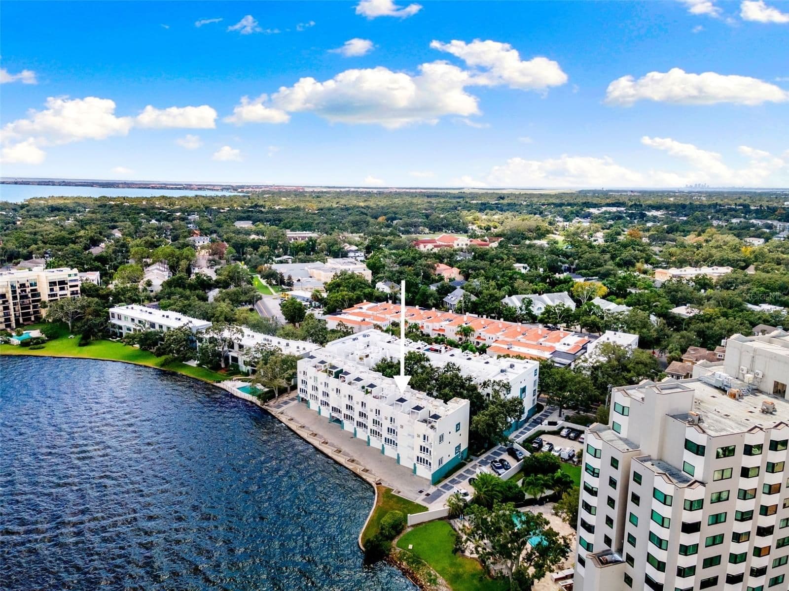 Photo 4 of 4950 BAYSHORE