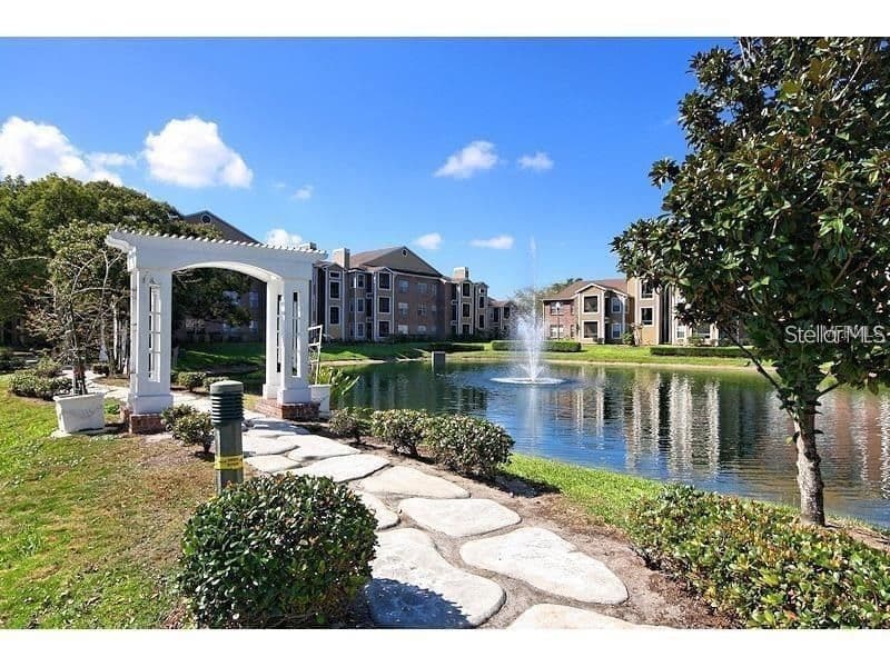 4400 THORNBRIAR