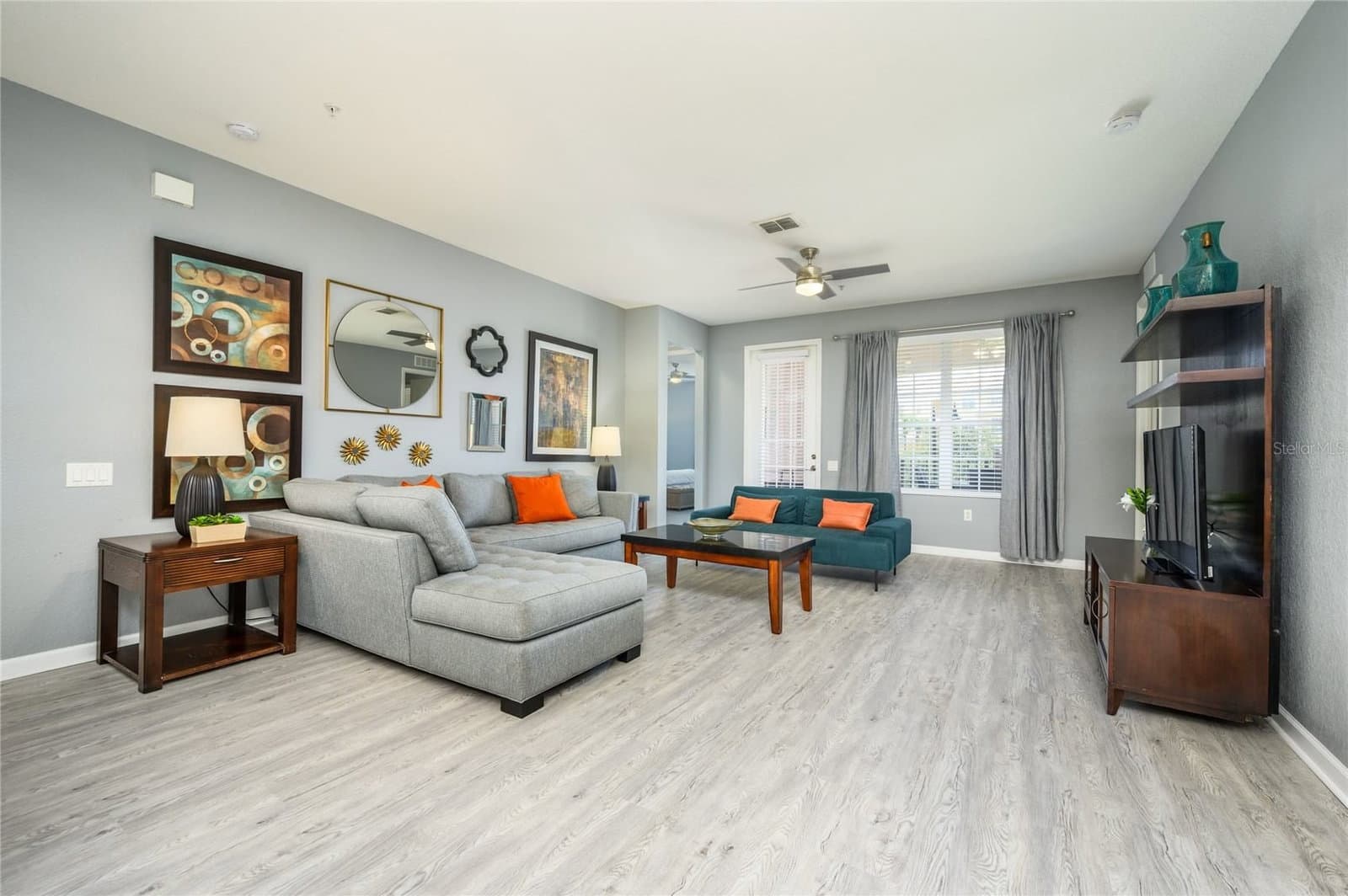 Photo 5 of 5012 SHOREWAY