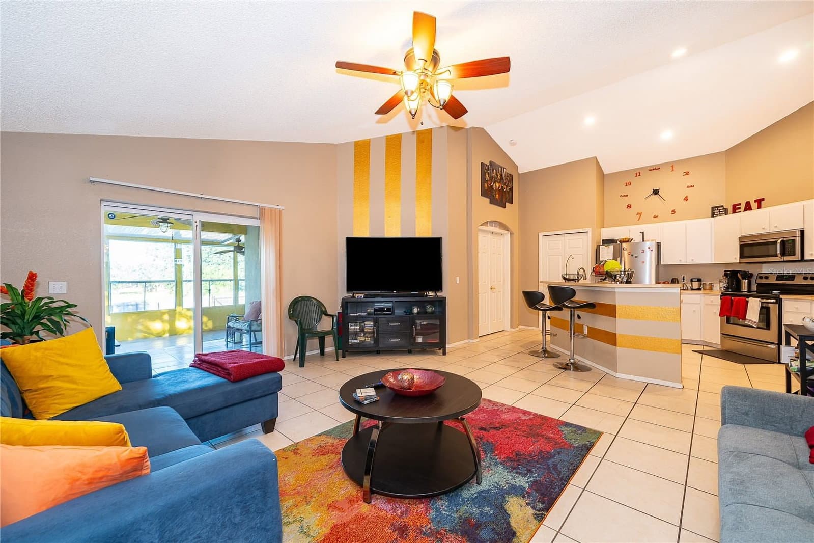 Photo 4 of 1152 VIEW POINTE