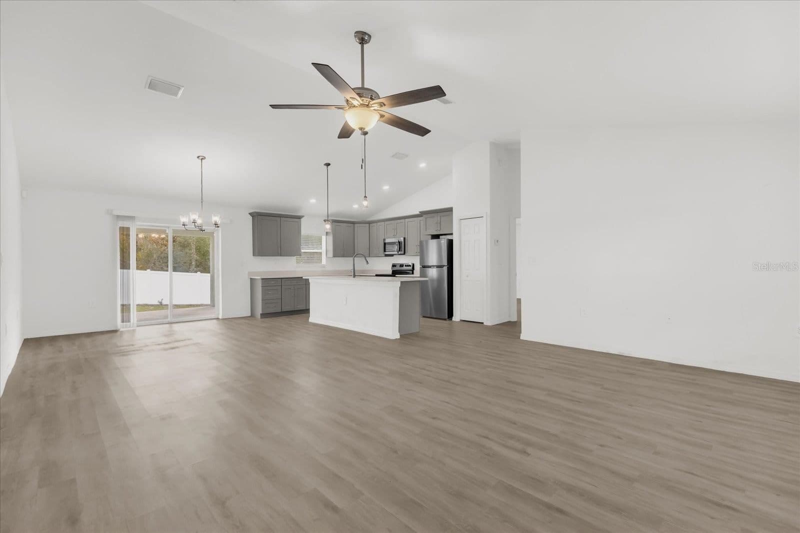 Photo 4 of 14923 66TH AVENUE