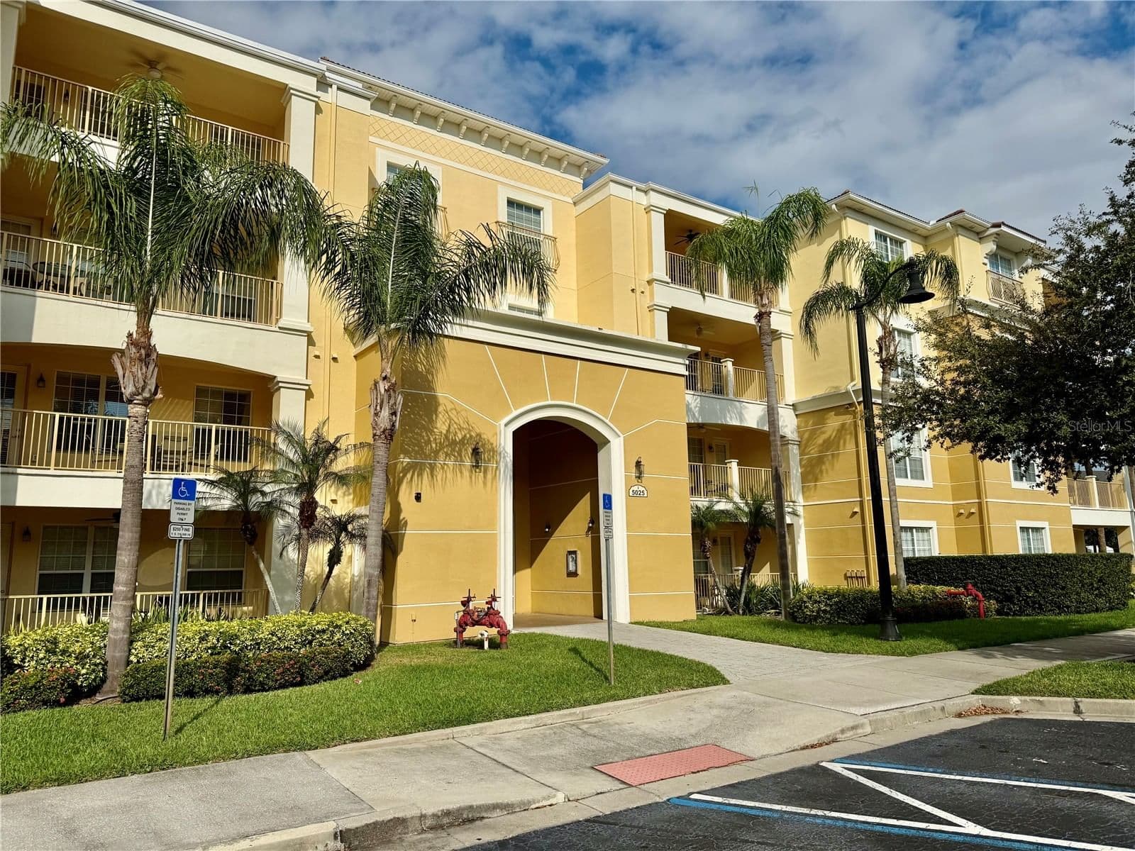 5025 SHOREWAY