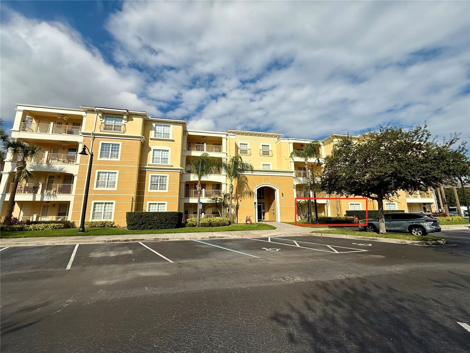 Photo 4 of 5025 SHOREWAY