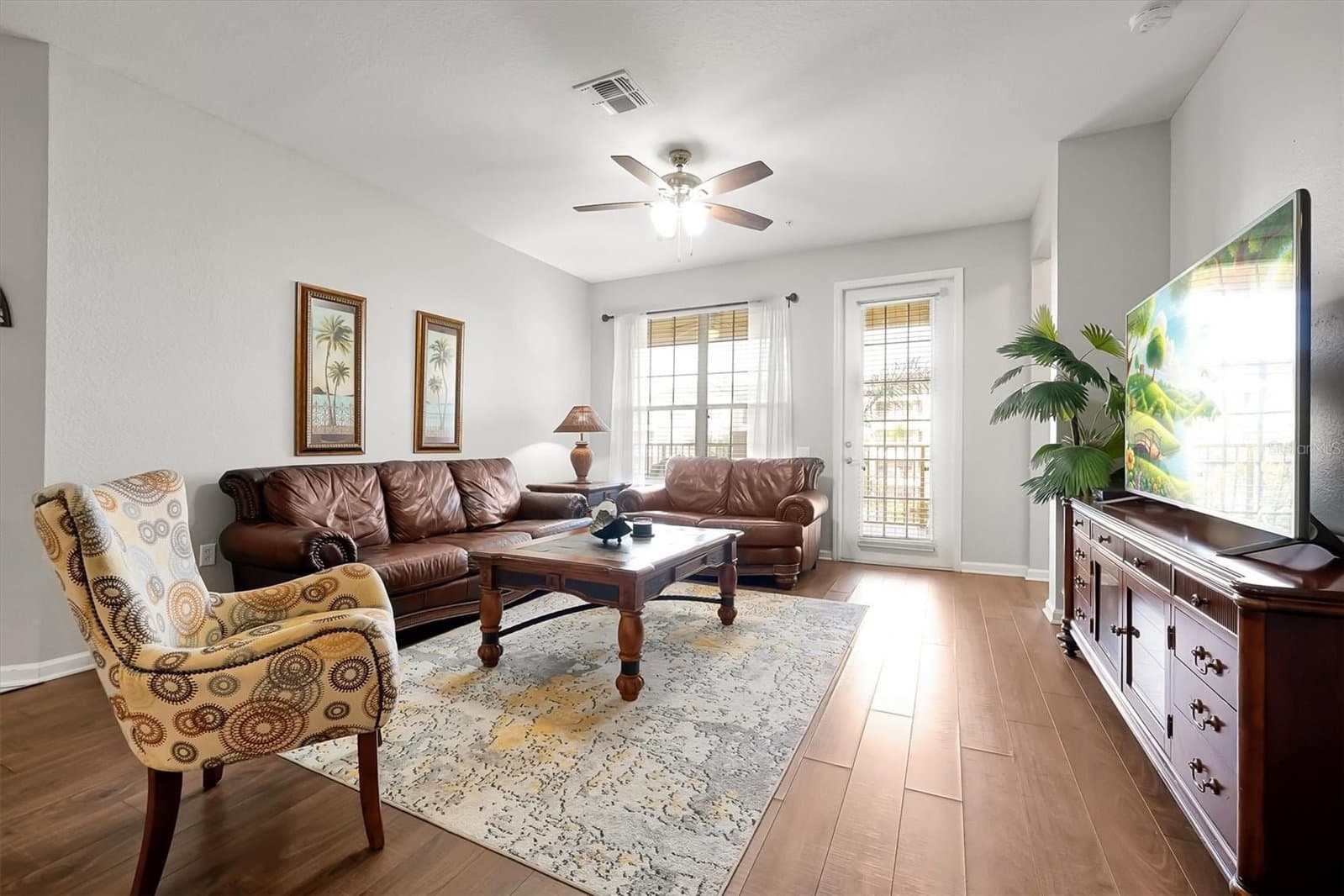 Photo 5 of 5036 SHOREWAY