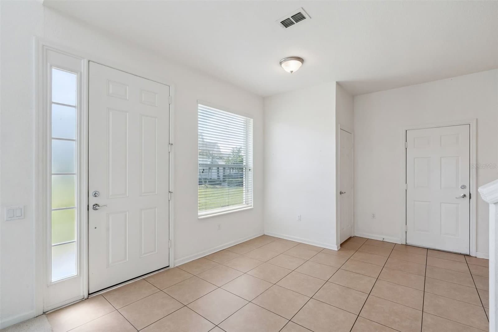1215 SHALLCROSS