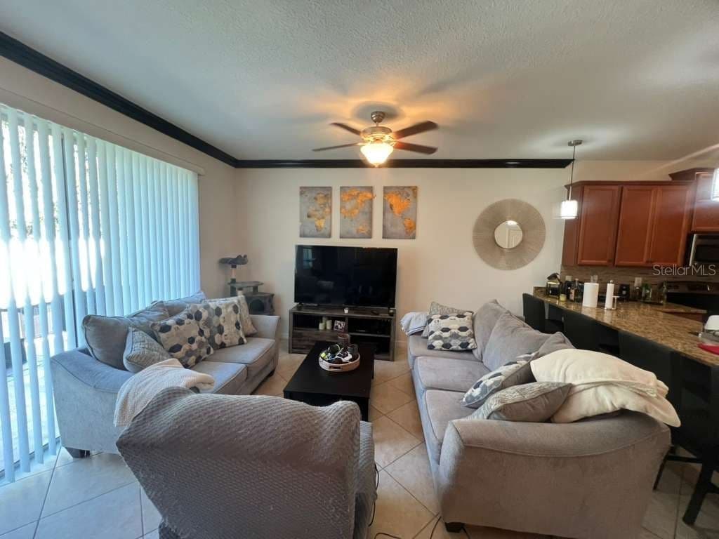 Photo 4 of 6453 SEDGEFORD Drive