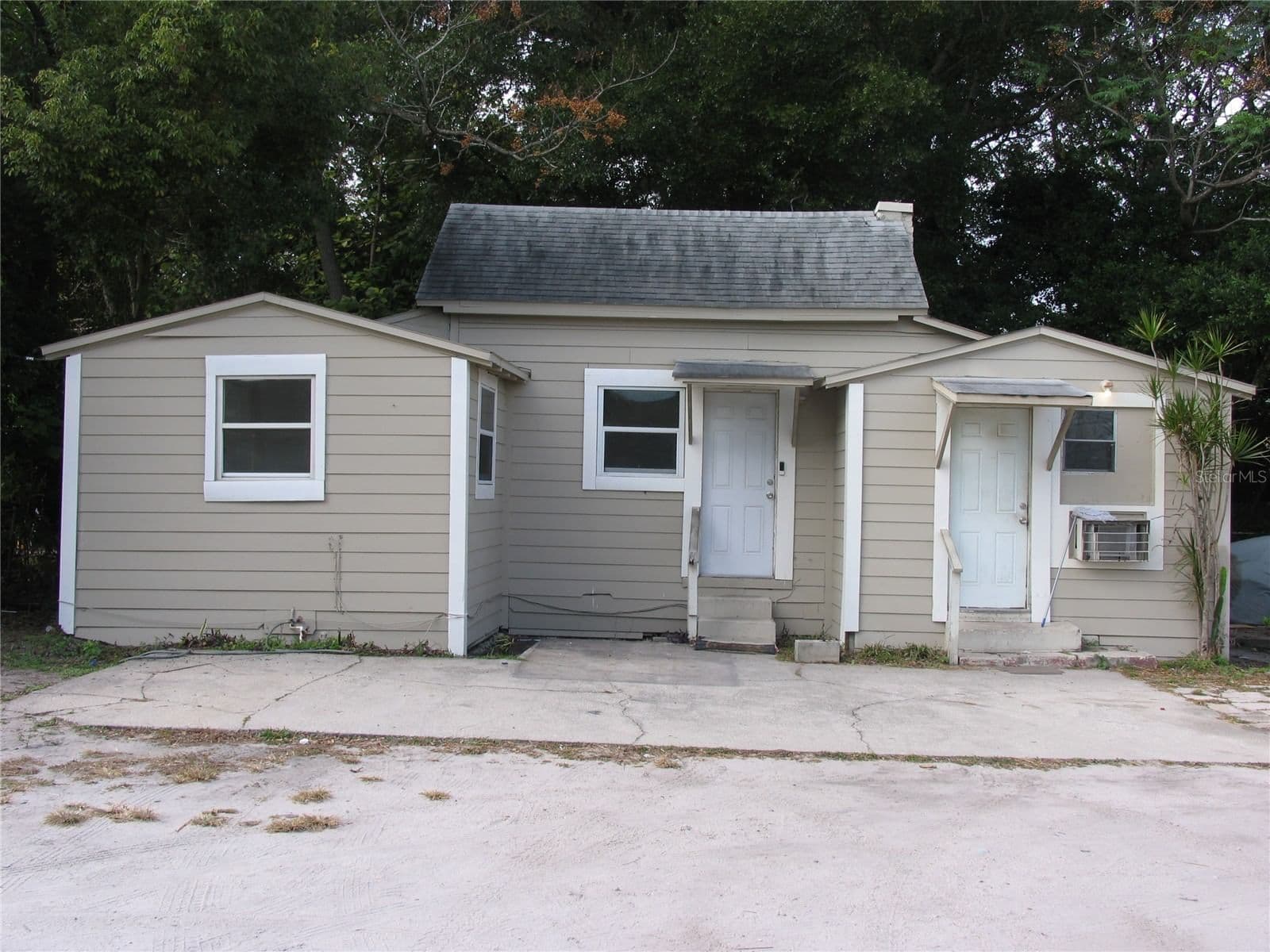 1020 AVONDALE