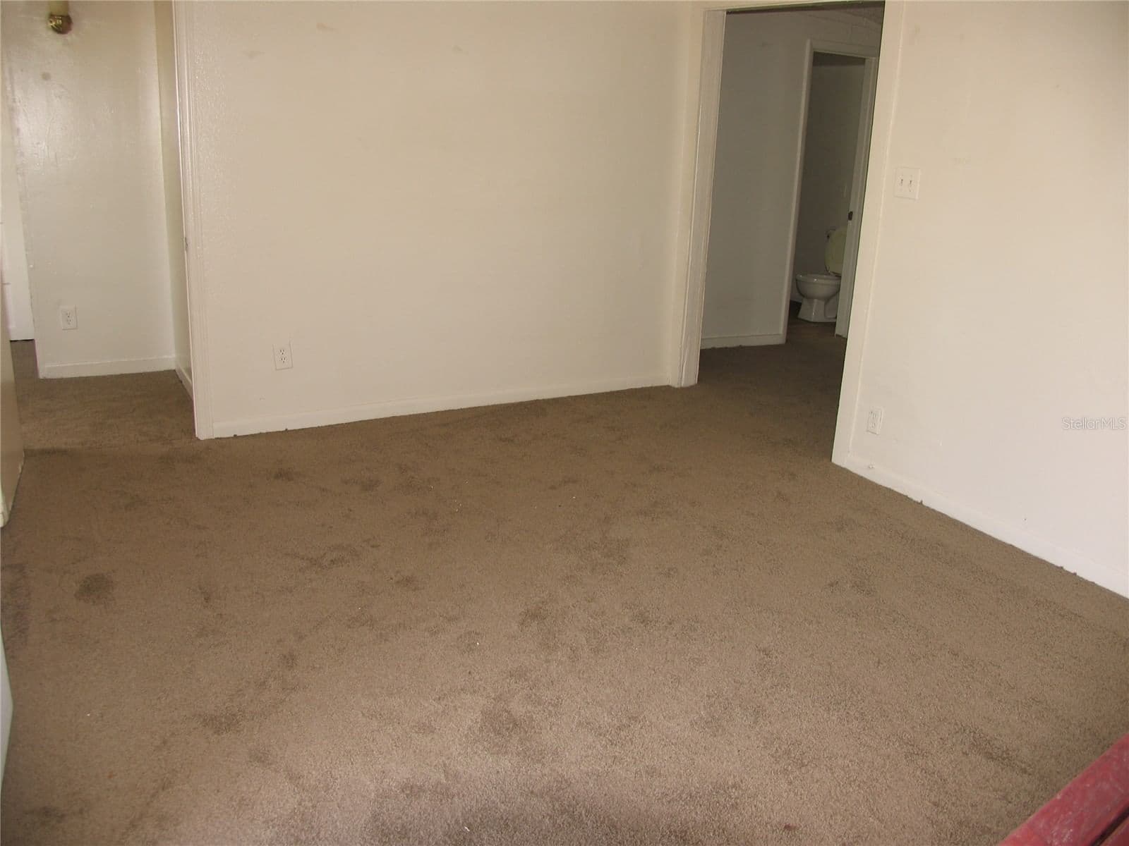Photo 4 of 1020 AVONDALE