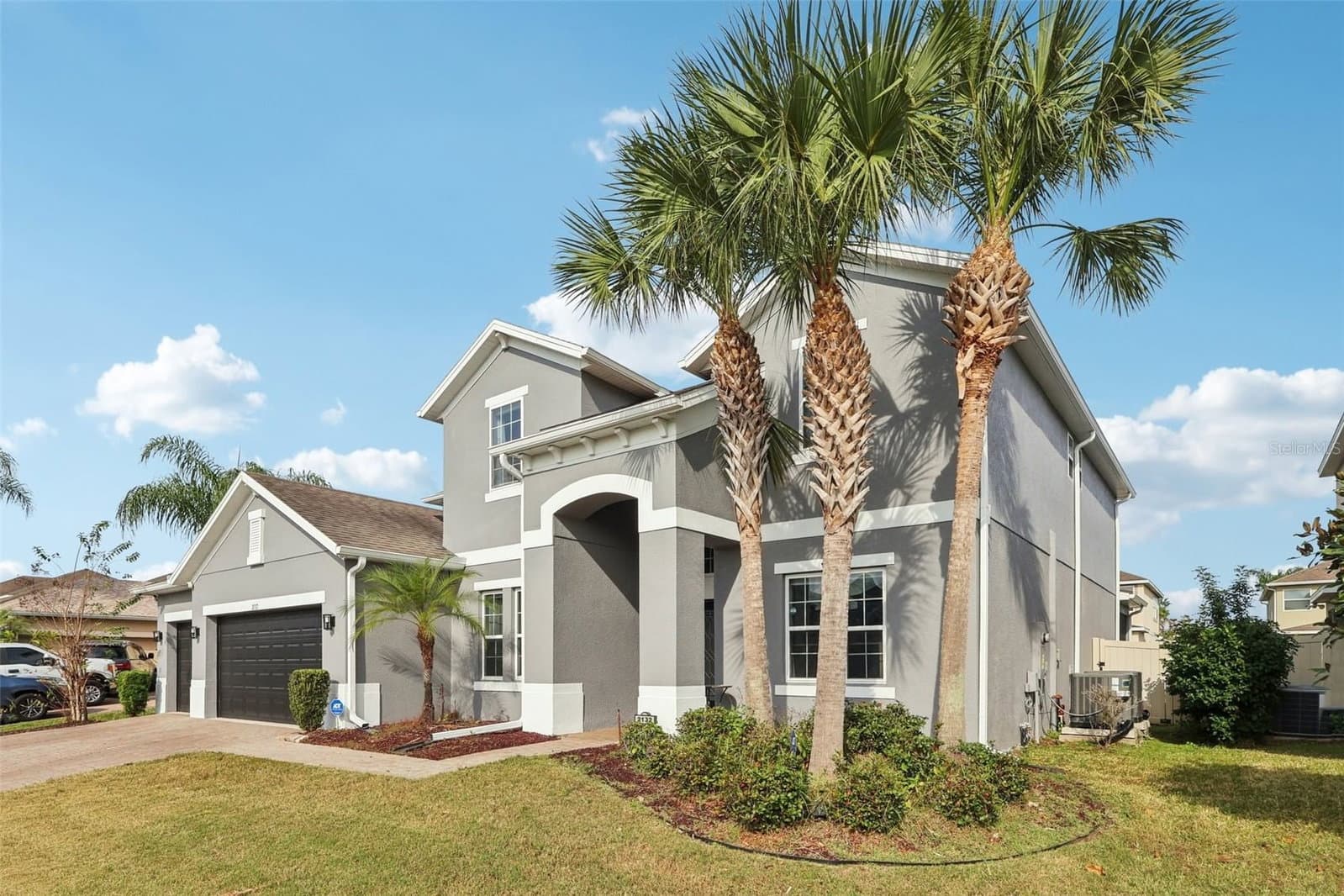 2132 PLANTATION OAK